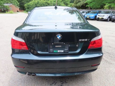Used 2010 BMW 528i Sedan RWD image 7