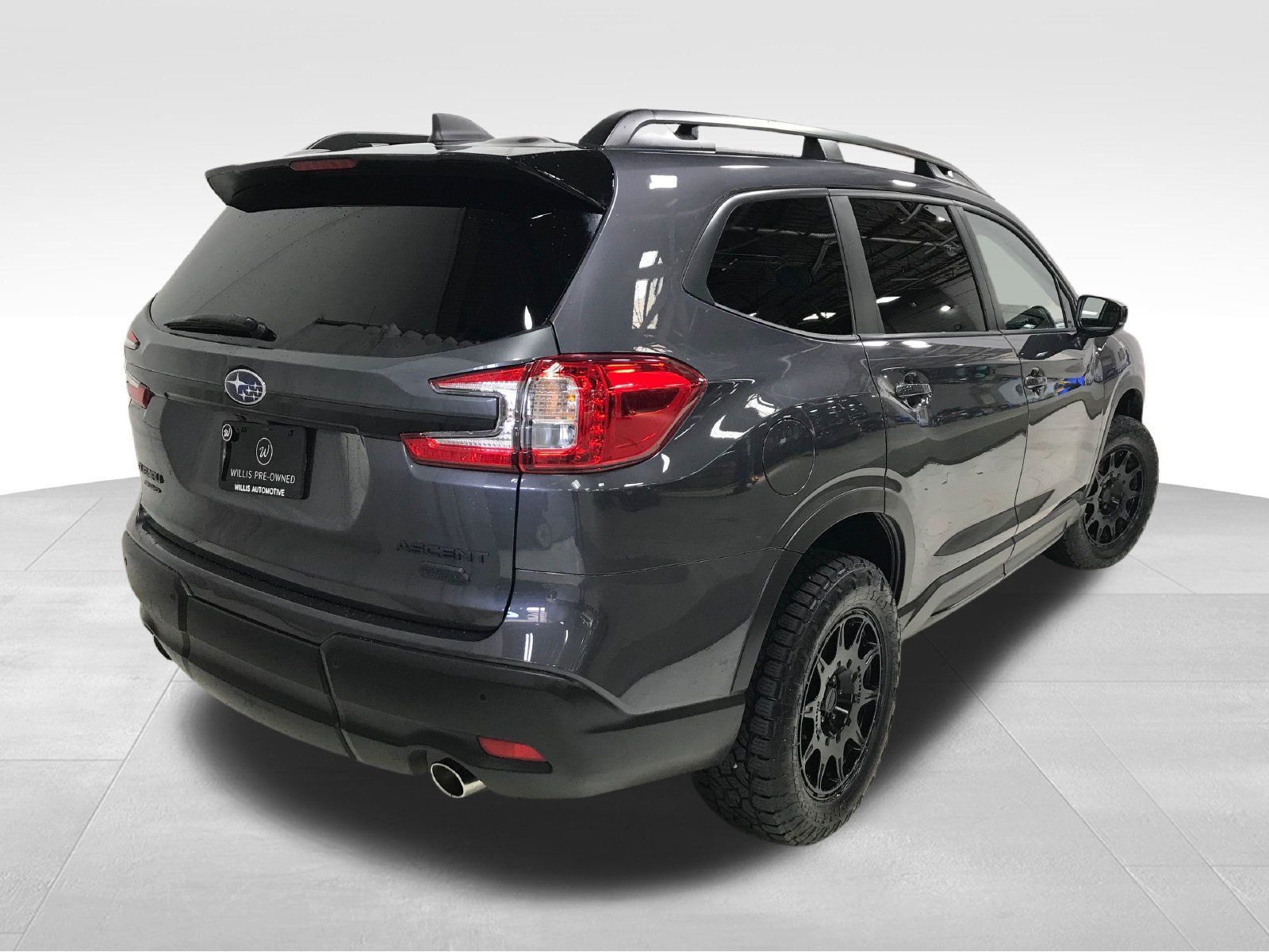 Used 2025 Subaru Ascent Bronze Edition AWD/4WD image 12