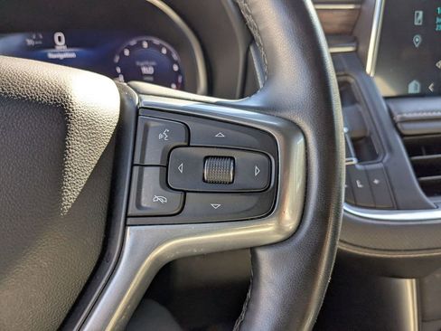 Used 2023 Chevrolet Suburban Premier image 19