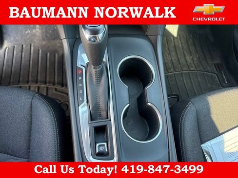 Used 2020 Chevrolet Equinox LT FWD image 18