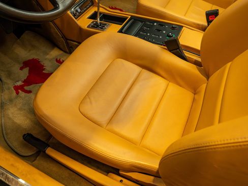 Used 1989 Ferrari Mondial T Cabriolet RWD image 12