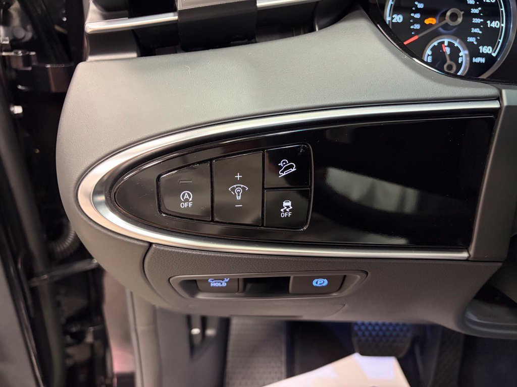 Used 2025 Genesis GV70 2.5T AWD/4WD image 13