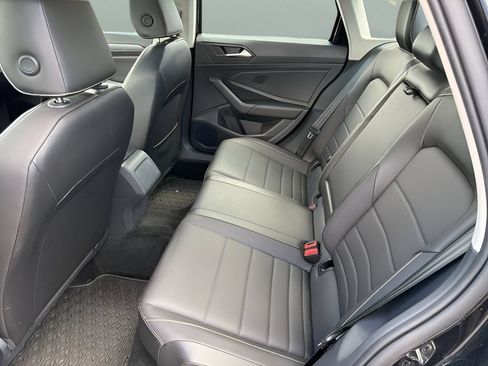 Used 2023 Volkswagen Jetta SE FWD image 20