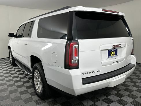 Used 2017 GMC Yukon XL SLT image 10