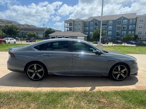 Certified 2023 Honda Accord Sport image 9