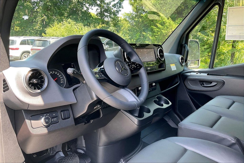New 2026 Mercedes-Benz Sprinter 2500 image 5