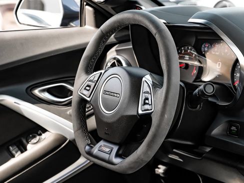 Used 2023 Chevrolet Camaro SS RWD image 10