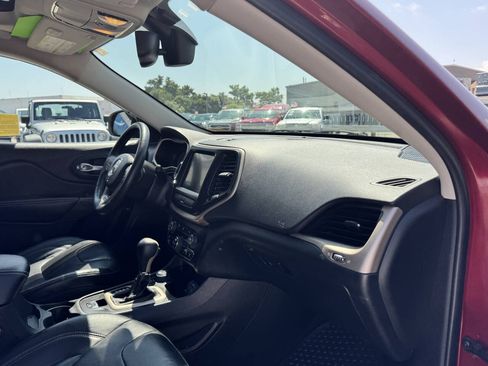 Used 2014 Jeep Cherokee Limited AWD/4WD image 38