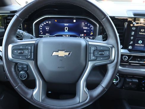 Used 2022 Chevrolet Silverado 1500 LTZ w/ LTZ Premium Package AWD/4WD image 6