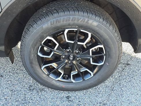 Used 2023 Hyundai Santa Cruz SEL image 10