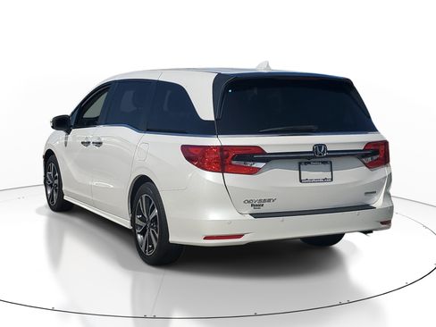 Used 2024 Honda Odyssey Touring image 4