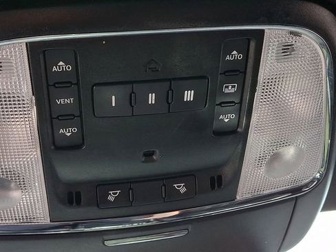 Used 2022 Chrysler 300 S RWD image 26