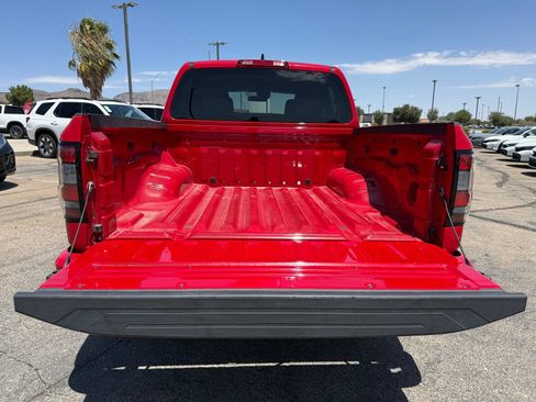 Used 2025 Nissan Frontier SV RWD image 33