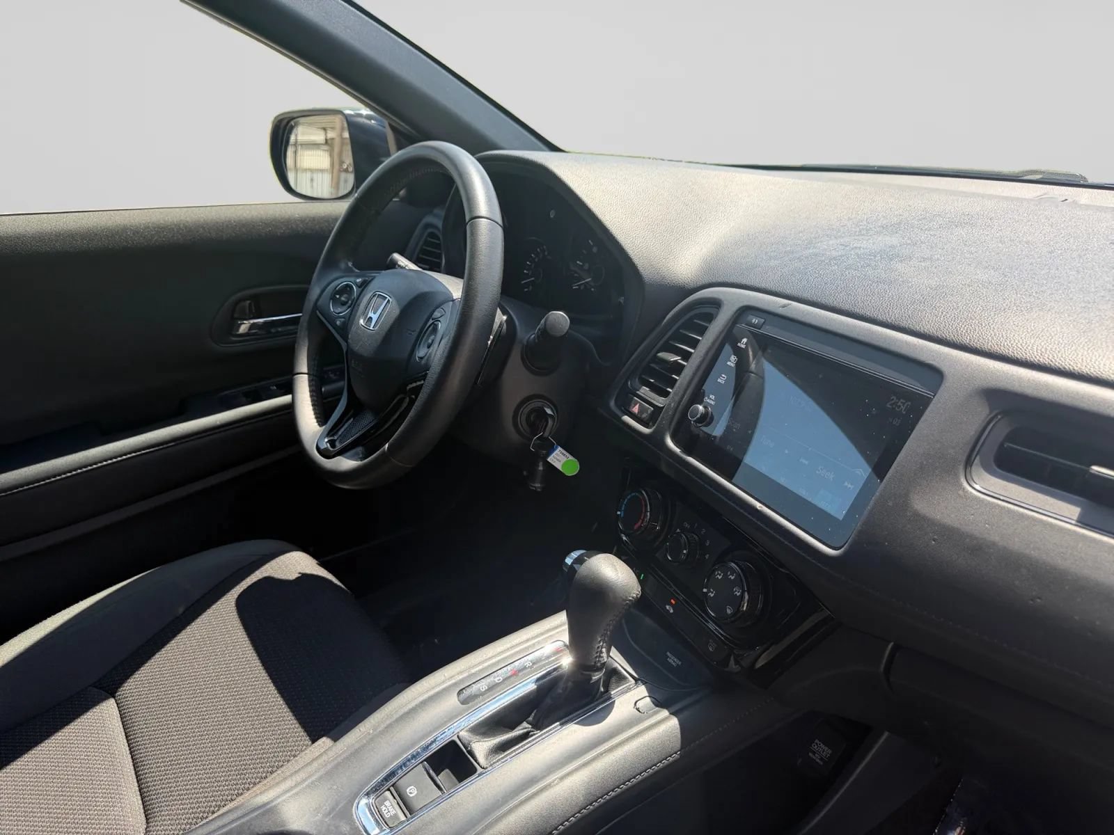 Used 2021 Honda HR-V Sport image 34