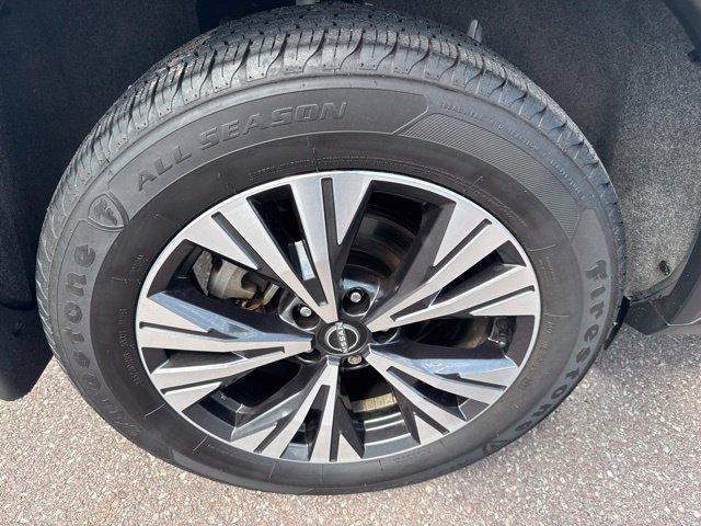 Certified 2023 Nissan Rogue SV w/ SV Premium B Package AWD/4WD image 35