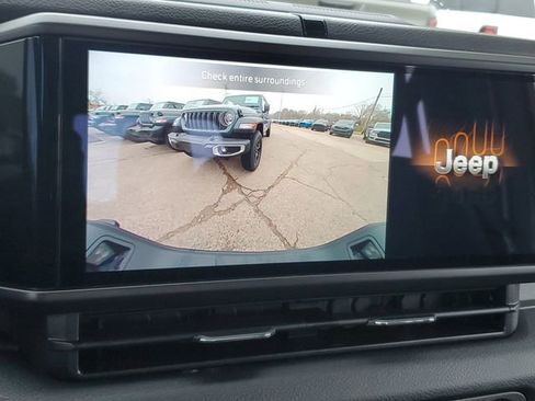 New 2026 Jeep Gladiator Sport image 10