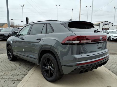 New 2026 Volkswagen Atlas Cross Sport SEL R-Line AWD/4WD image 9