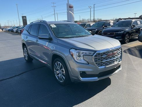 Used 2023 GMC Terrain Denali image 25