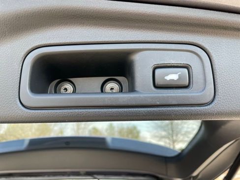 Used 2016 Honda Pilot Touring image 47