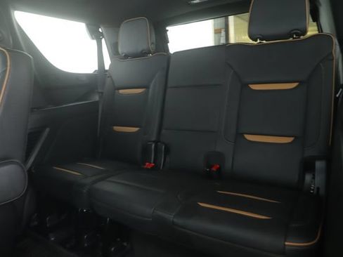 Used 2023 GMC Yukon AT4 w/ AT4 Premium Plus Package AWD/4WD image 31