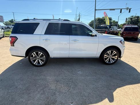 Used 2021 Ford Expedition Limited RWD image 4