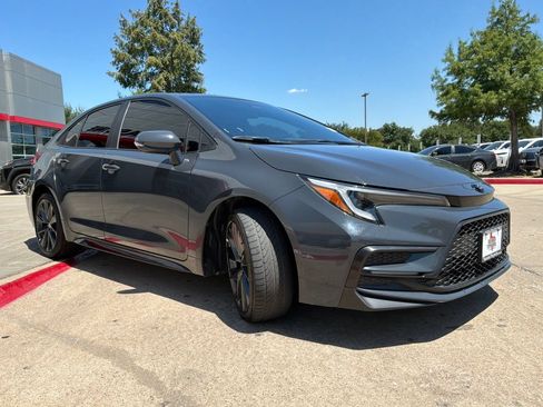 Used 2024 Toyota Corolla SE FWD image 4