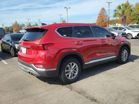 Used 2019 Hyundai Santa Fe SE image 3