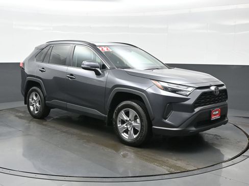 Used 2022 Toyota RAV4 XLE w/ Convenience Package AWD/4WD image 8