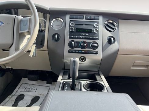 Used 2014 Ford Expedition XL image 11