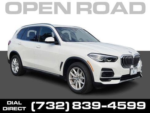 Used 2022 BMW X5 xDrive40i w/ Parking Assistance Package AWD/4WD image 1
