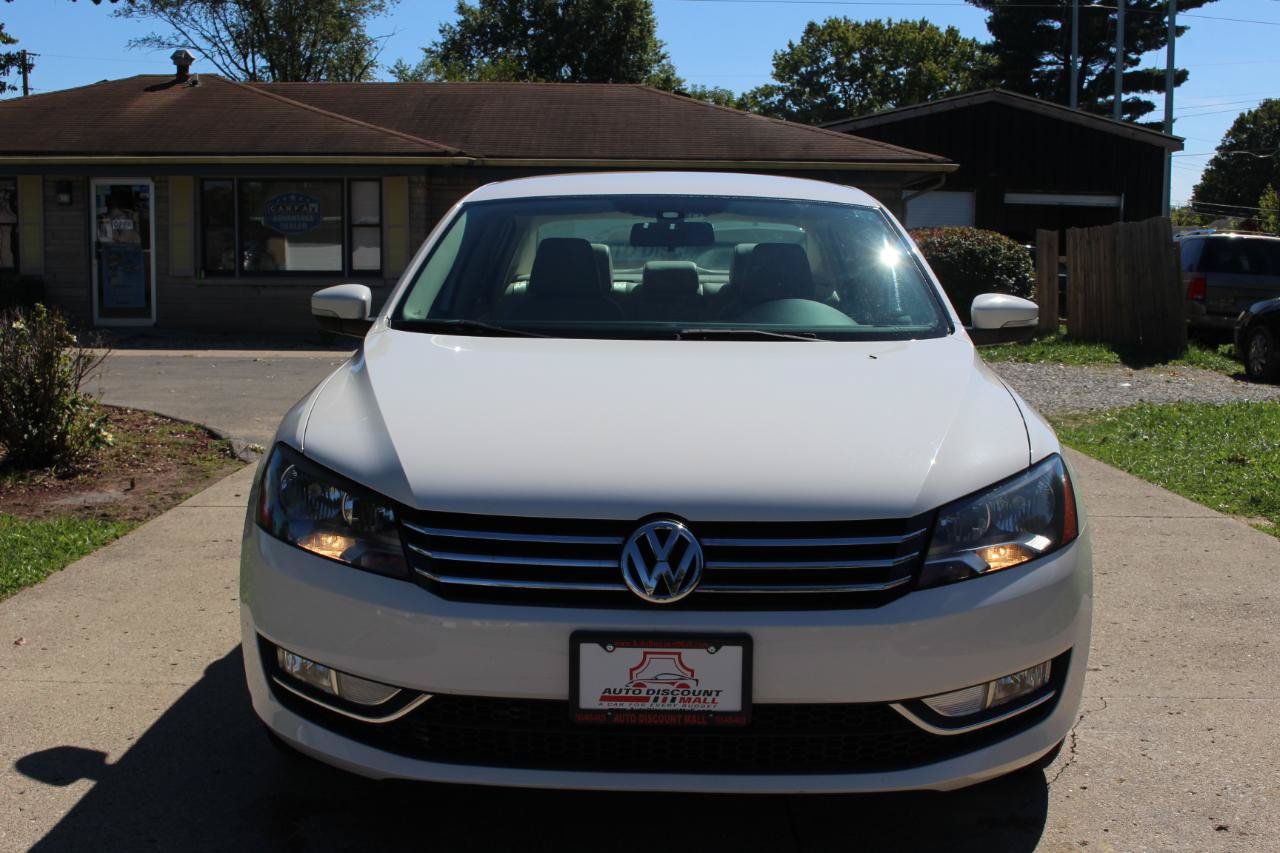 Used 2015 Volkswagen Passat 1.8T Limited Edition FWD image 3