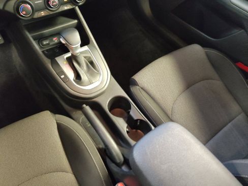 Used 2022 Kia Forte LXS w/ LXS Technology Package image 26