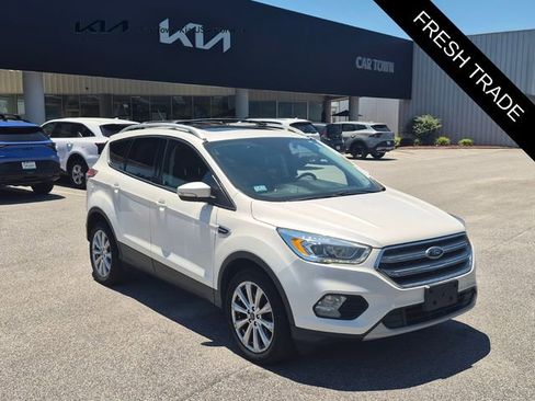 Used 2017 Ford Escape Titanium AWD/4WD image 1