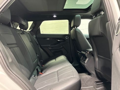 Used 2026 Land Rover Range Rover Evoque S AWD/4WD image 39