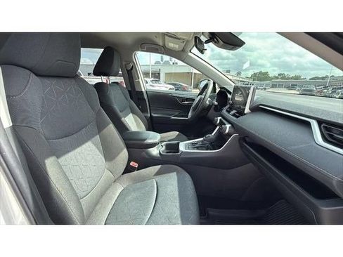 Certified 2025 Toyota RAV4 XLE AWD/4WD image 30