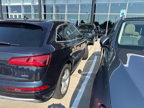 Used 2020 Audi Q5 2.0T Premium AWD/4WD image 2