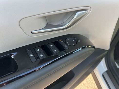 New 2026 Hyundai Tucson Limited image 12