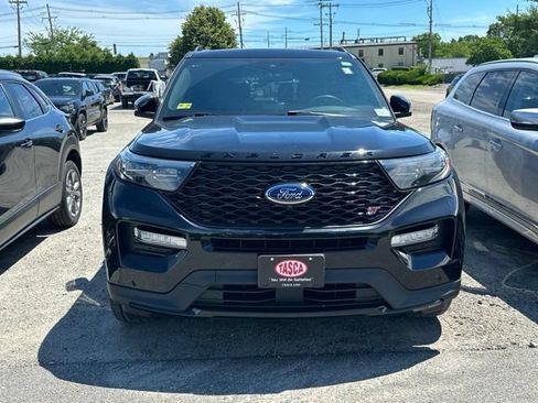 Used 2023 Ford Explorer ST w/ Equipment Group 401A AWD/4WD image 2