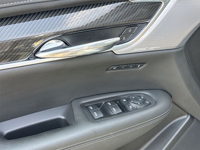 Certified 2024 Cadillac XT6 Sport w/ Technology Package AWD/4WD image 24