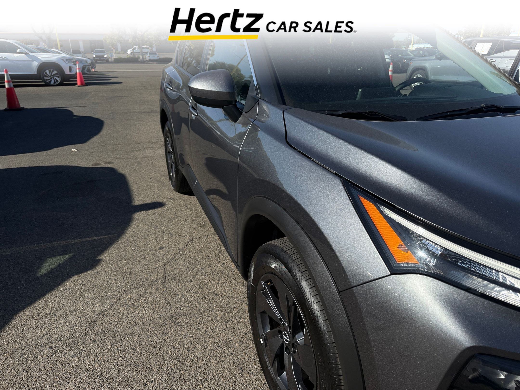 Used 2026 Nissan Rogue SV AWD/4WD image 1