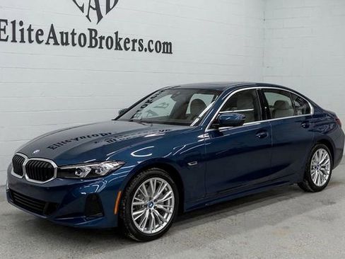 Used 2023 BMW 330e xDrive w/ Premium Package image 43