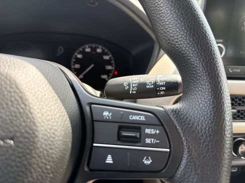 Certified 2025 Honda HR-V LX image 25