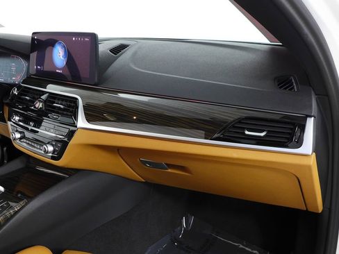 Used 2023 BMW 530i w/ Convenience Package image 14