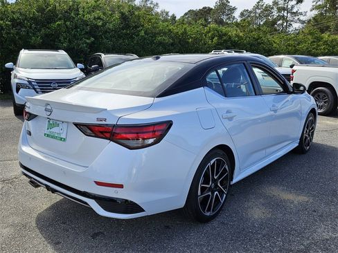 New 2025 Nissan Sentra SR image 10