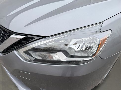 Used 2019 Nissan Sentra SV image 10