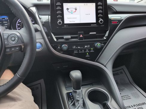 Certified 2023 Toyota Camry SE FWD image 17