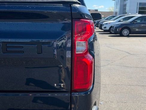 Used 2021 Chevrolet Silverado 1500 LT Trail Boss AWD/4WD image 9