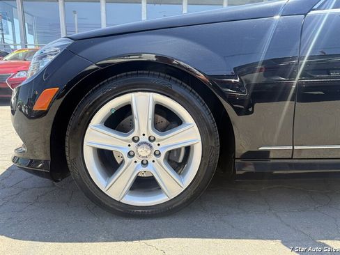 Used 2011 Mercedes-Benz C 300 Sedan image 21