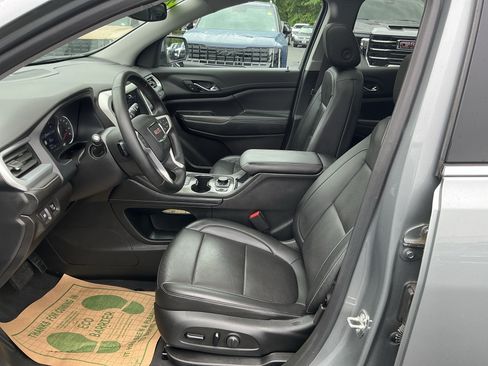 Used 2023 GMC Acadia SLT AWD/4WD image 20