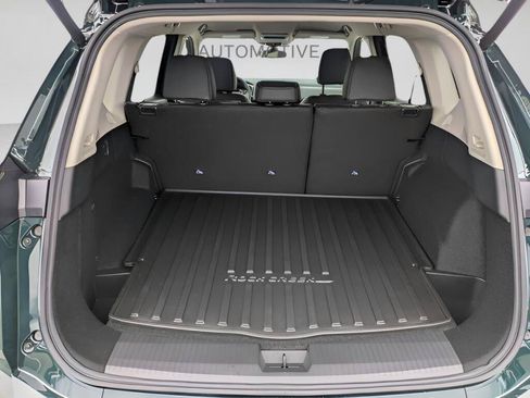 New 2026 Nissan Rogue SV w/ Rock Creek Premium Package AWD/4WD image 21